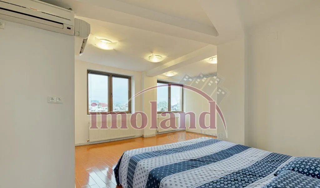 Vanzare apartament 3/4 camere Piata Floreasca