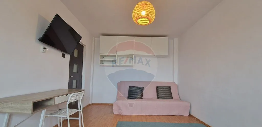 Spatiu comercial de 140mp de vanzare in zona Prelungir