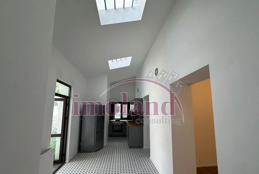 Vanzare Imobil renovat Curte Floreasca