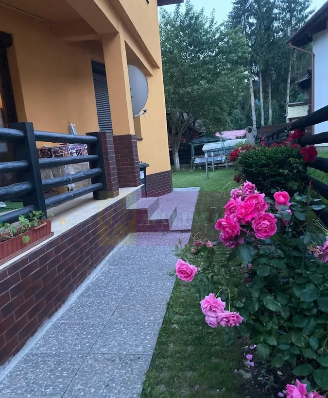 Vila de vanzare in Busteni Zona semicentrala