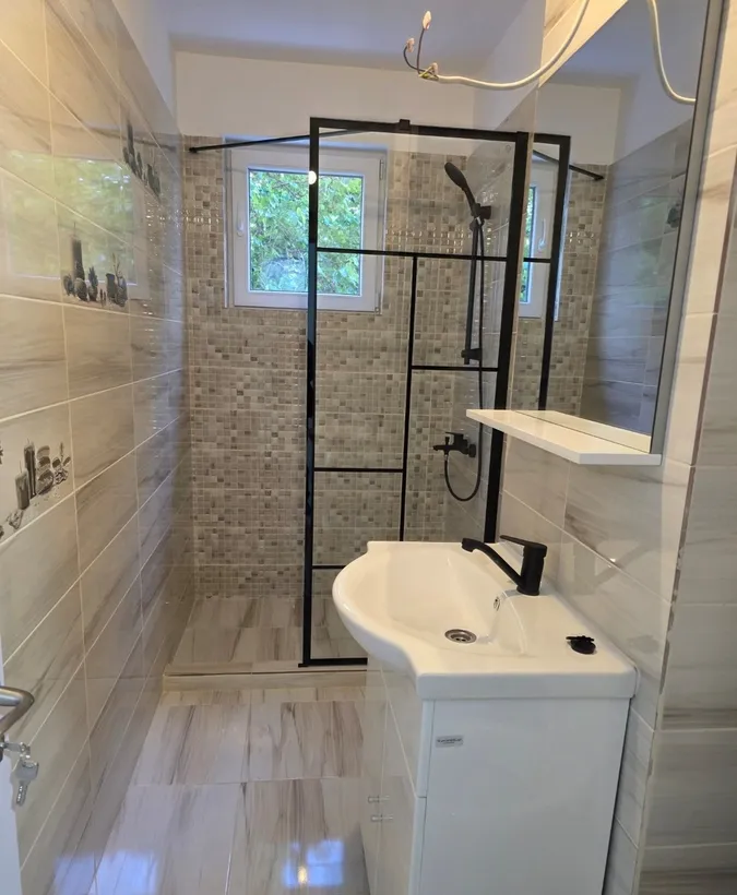 Titan chiar pe Barajul Lotru 5 minute metrou complet renovata