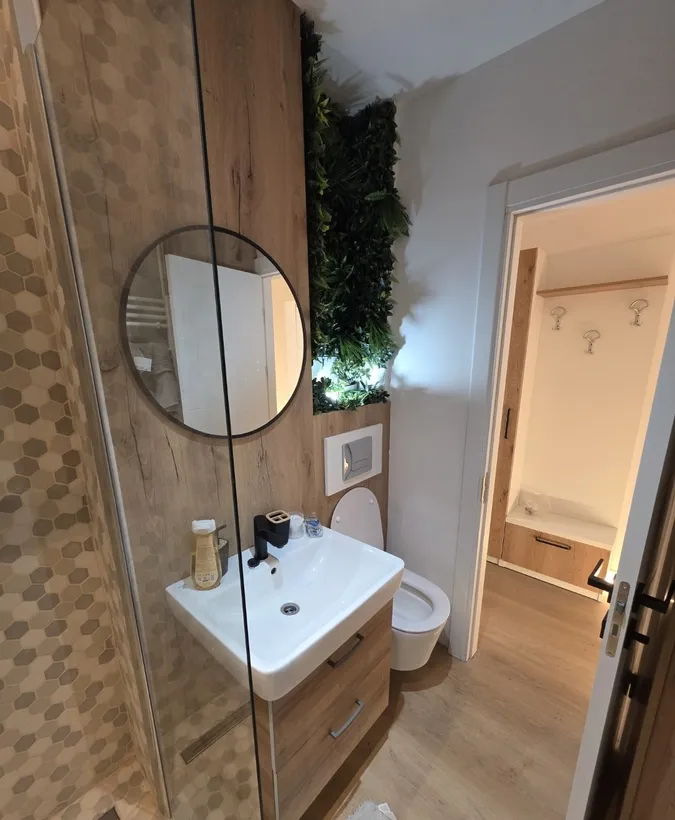 Tineretului 5 minute metrou pe strada Poenari renovat mobilat utilat