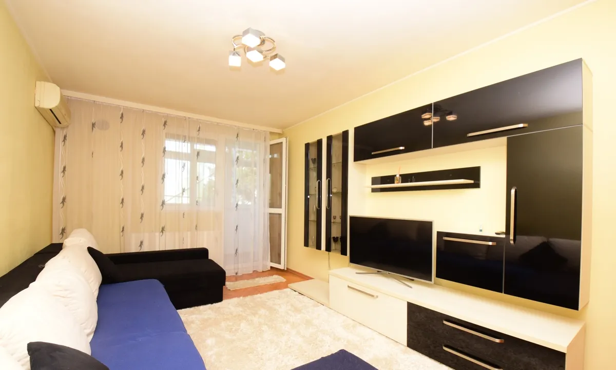 Metrou Nicolae Grigorescu bloc H caramida boxa decomandat 2 bai