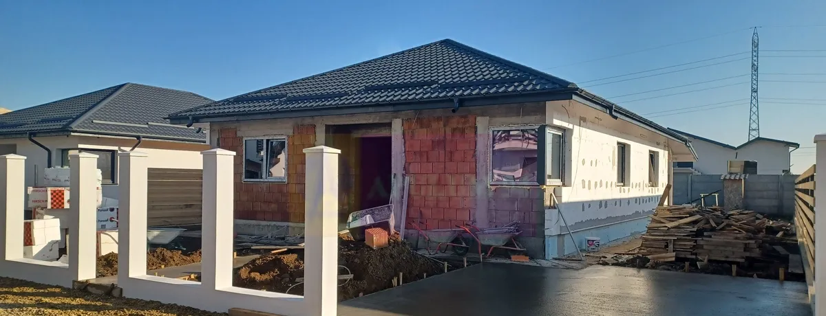 Sabareni casa parter 4 camere ct terasa pivnita teren 478 mp