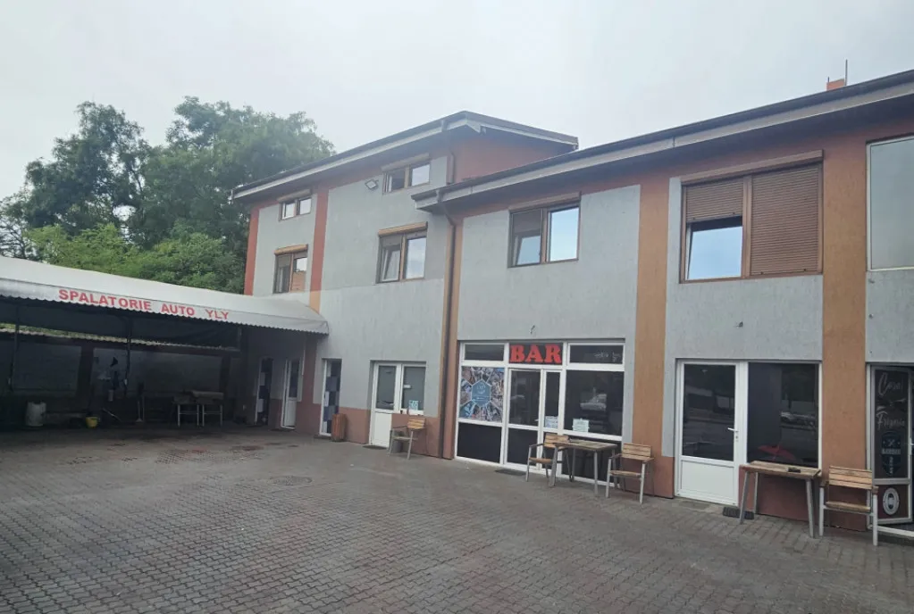 Spalatorie auto spatii comerciale b dul N Romanescu