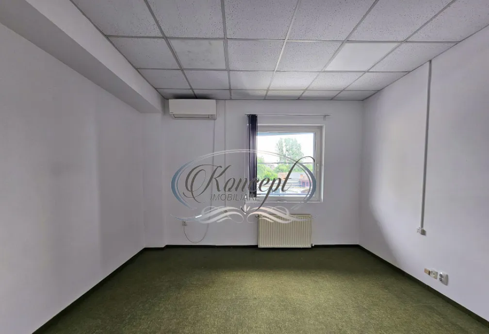 Imobil versatil cu vizibilitate la strada principala