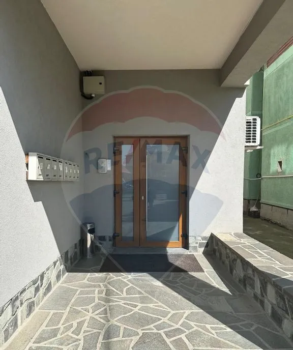 Spatiu / birouri in suprafata de 1200 / 1300 mp teren