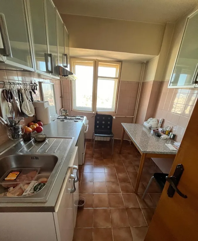 Piata Alba Iulia vedere pe spate bloc mixt