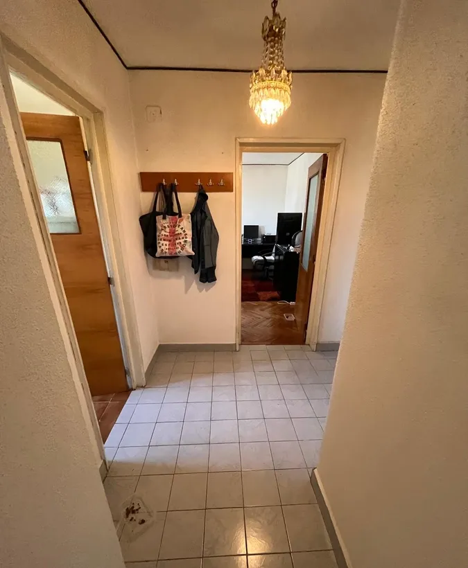 Piata Alba Iulia vedere pe spate bloc mixt