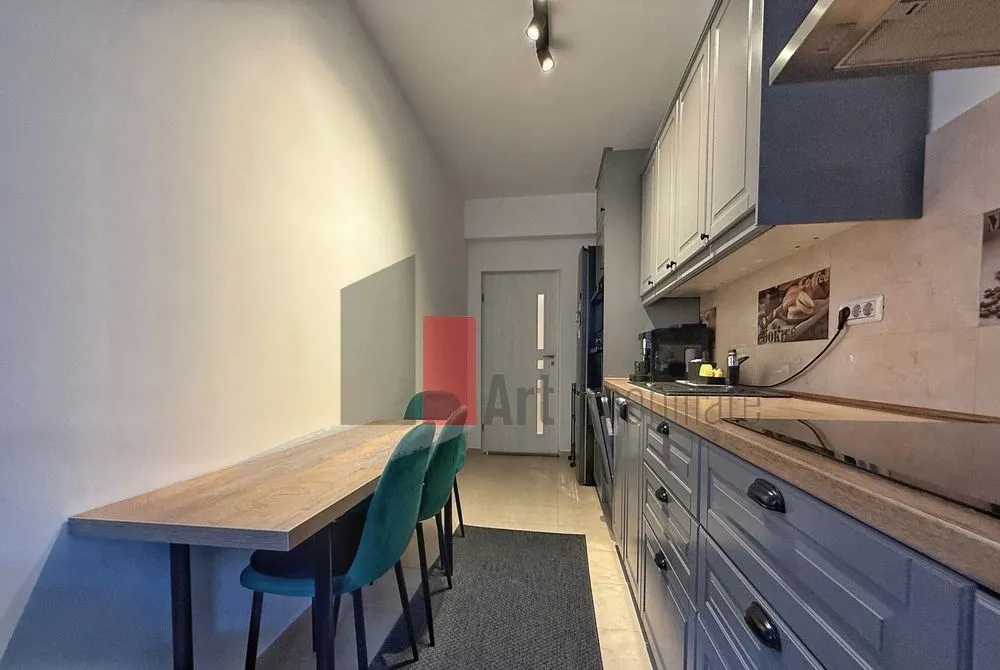Apartament 3 camere 80 mp si parcare inclusa Padurea Rosu Militari