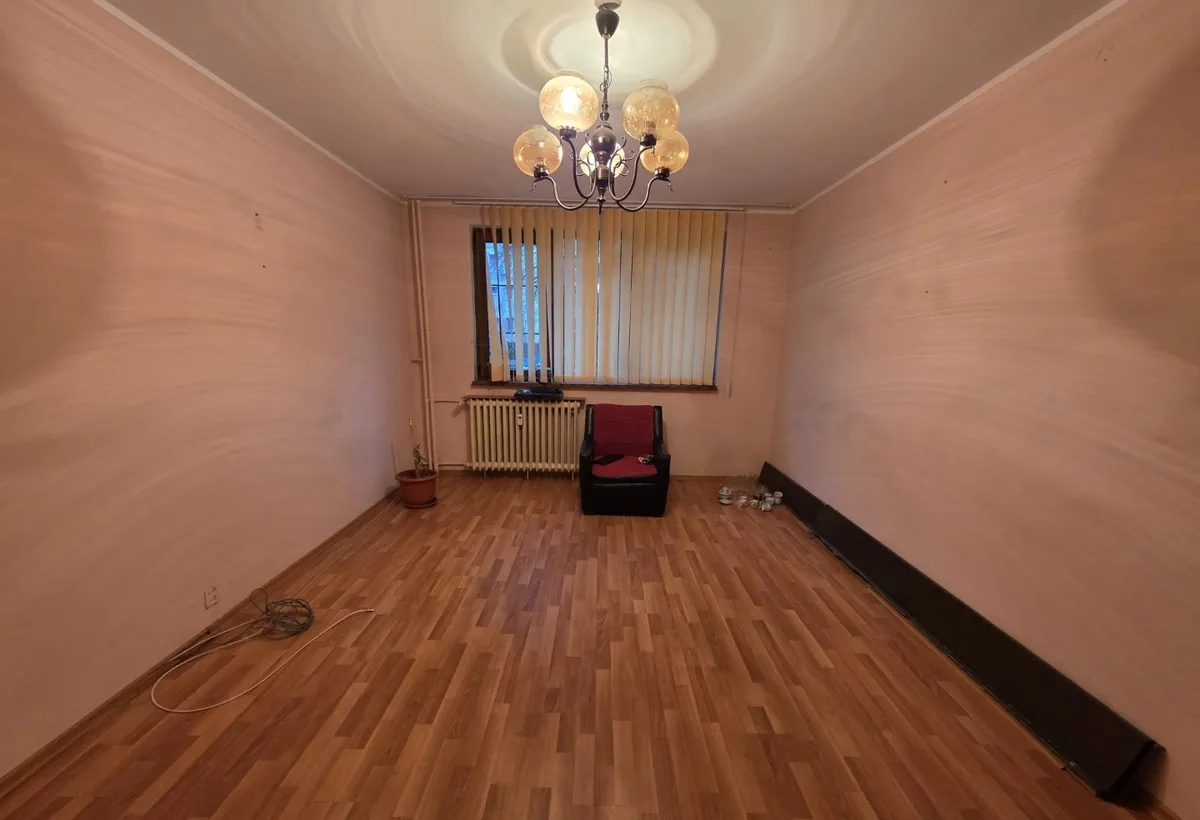 1 Decembrie 1918 10 minute metrou Auchan chiar pe Onisifor Ghibu