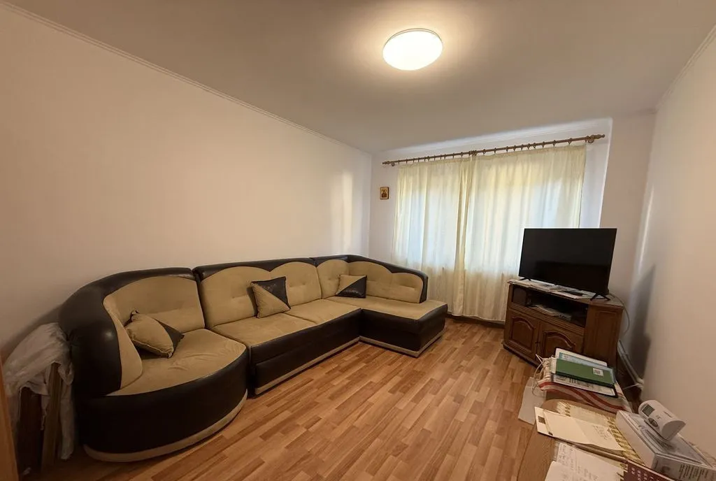 Exclusivitate apartament 4 camere decomandat zona ul