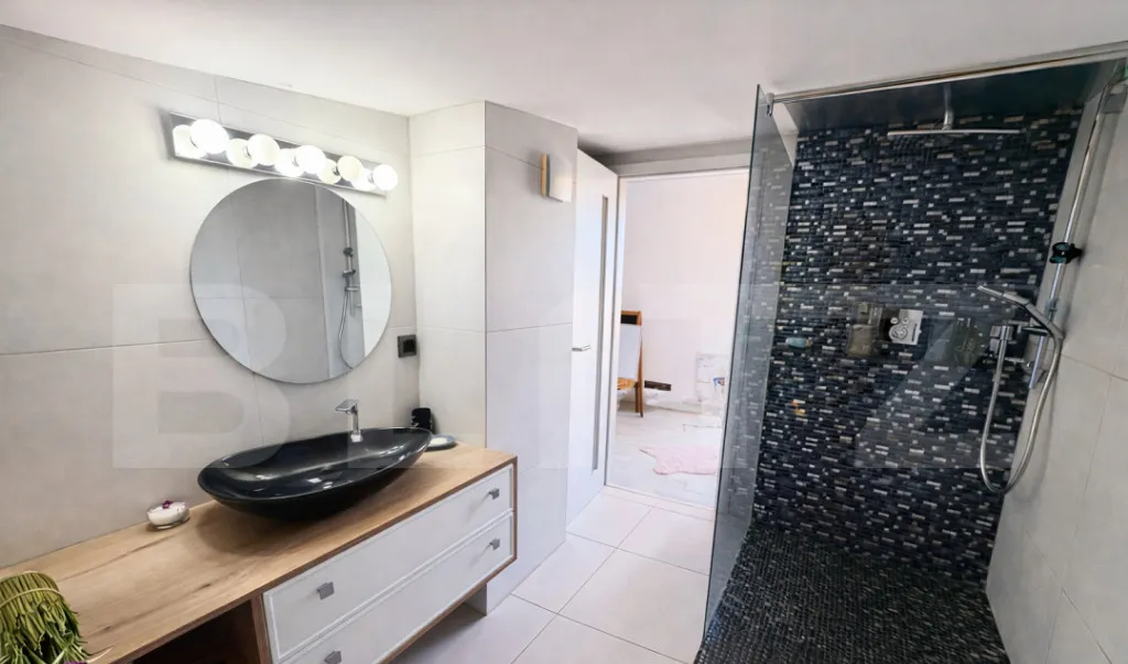 Apartament tip Penthouse 170mp parcare terasa zona Andre