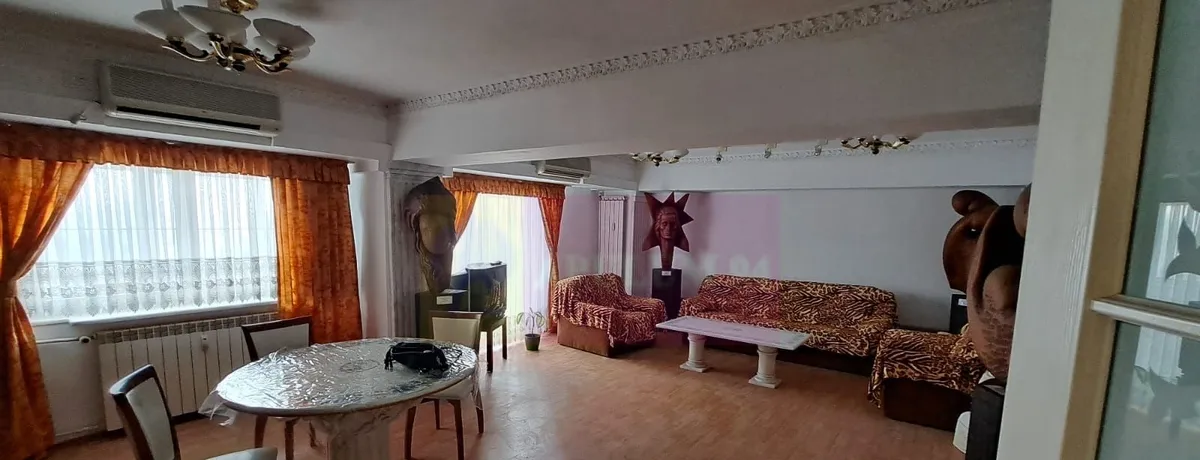 Inchiriere apartament 3 din4 camere pe bd Decebal metroul M2