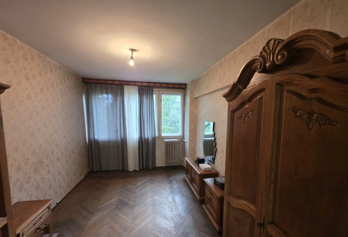 Piata Muncii 5 minute metrou chiar pe Basarabia stradal vedere spate