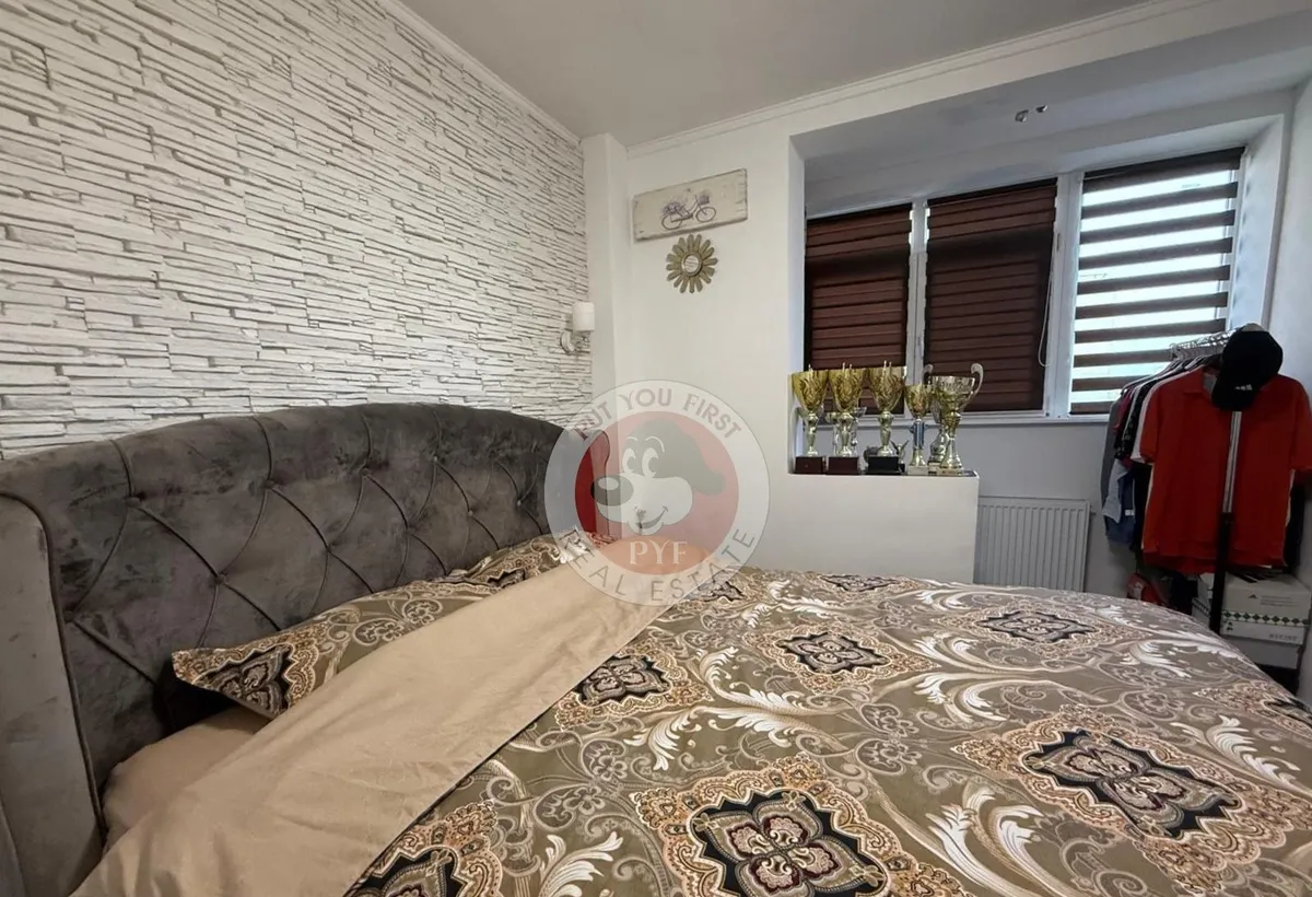 Plaza Romania Apartament 4 camere Semidecomandat 70mp B11810