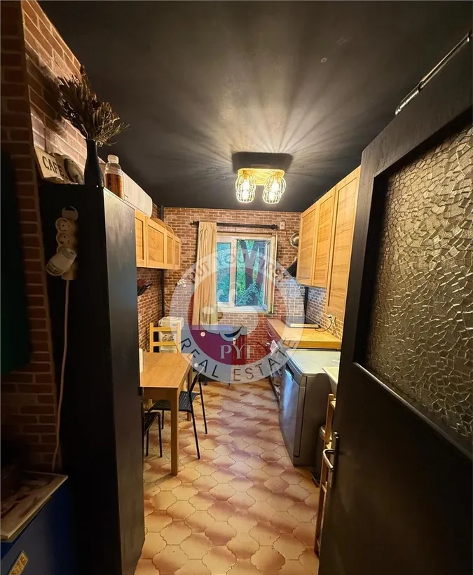 Romancierilor Apartament 4 camere Semidecomandat 86mp B11641