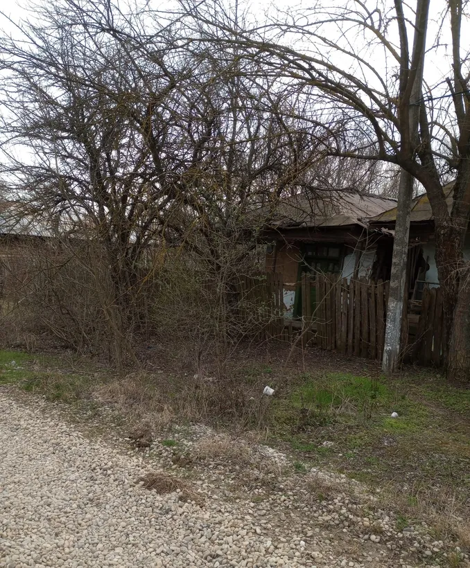 Giurgiu Casa demolabila teren in Valter Maracineanu