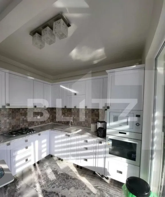 Apartament 3 camere etaj intermediar zona bmw