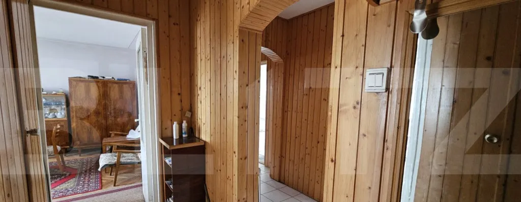 Apartament 4 camere 80 mp decomandat - Sf Gheorghe