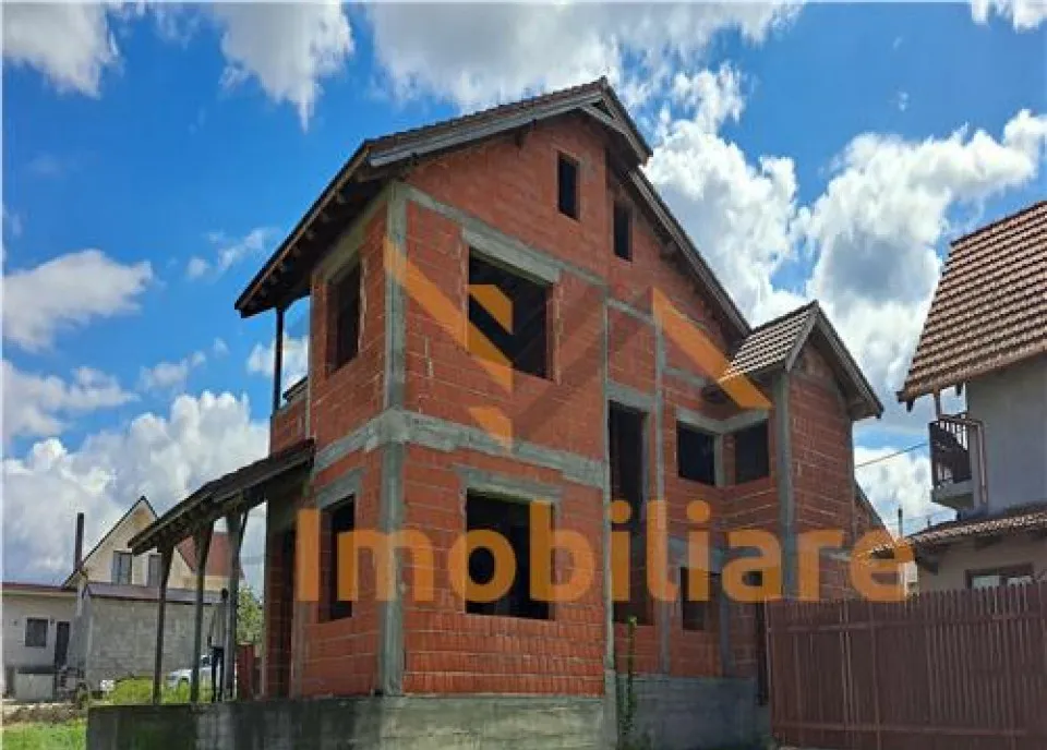 Casa la rosu P E 400 mp teren 1 113 mp zona cordau B