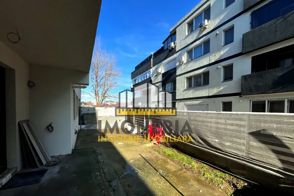 Metrou 1 Decembrie 2 camere 0 comision curte 49 mp decomandat