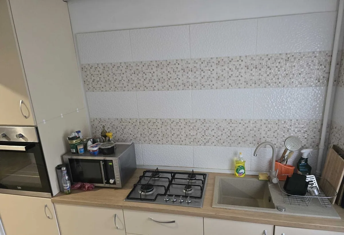 Odobesti 3 camere parter bloc 4 etaje