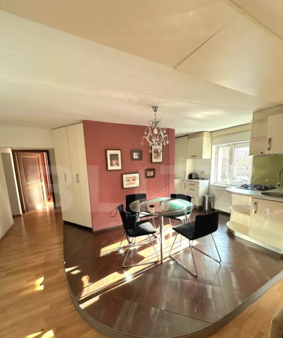 Apartament 3 camere 80 mp zona Girocului