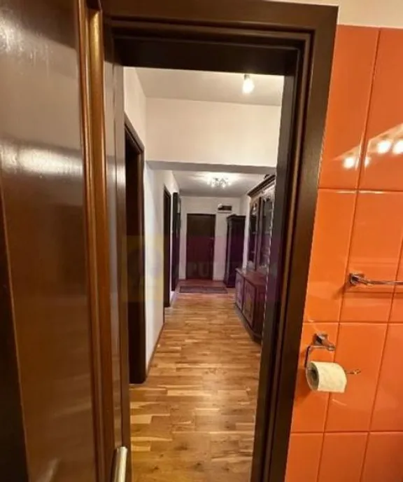 Apartament 3 camere Splaiul Unirii Camera de Comert