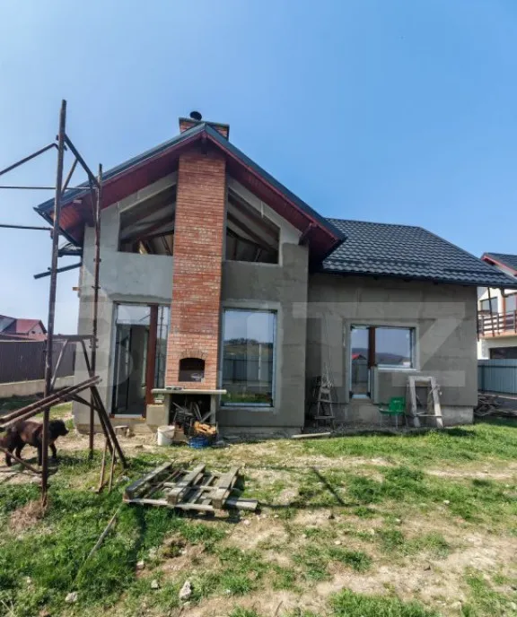 Casa de vanzare Tarlungeni - 5 camere teren garaj in