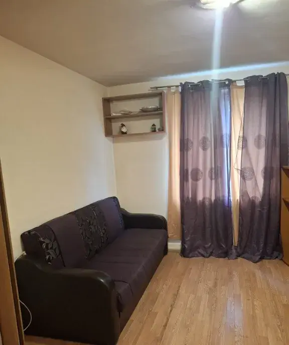 Ap 1 cam Dec 30mp cu ct ac mobilat/utilat Bd Poitiers langa siraj