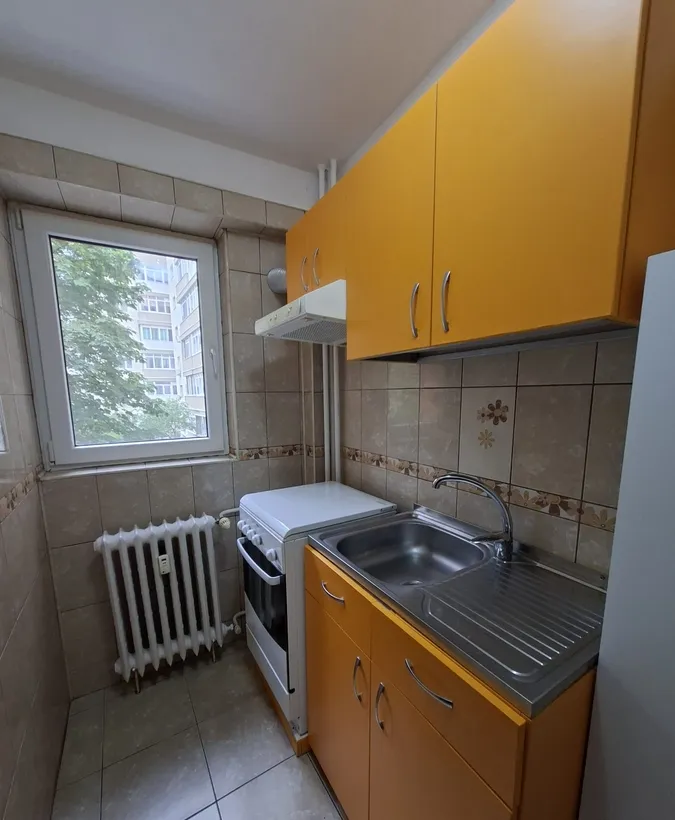 Obor Colentina Teiul Doamnei vav Sectia 7 Politie 15 minute metrou