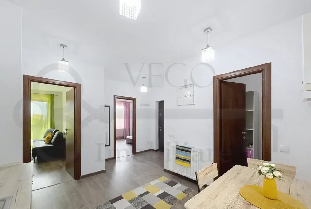 2 camere decomandat 58 mp loc parcare zona Borhanci