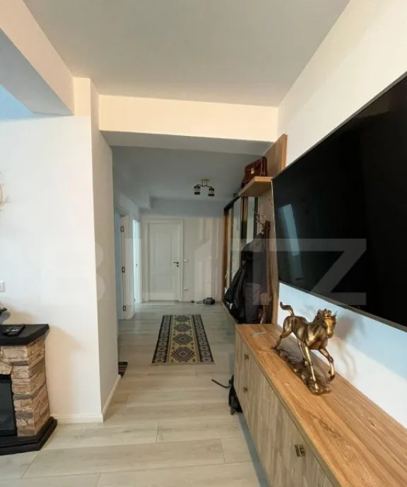 Apartament 3 camere etaj 1 102 mp parcare subterana zona