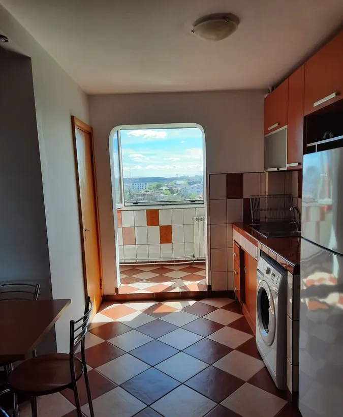 Titan M Nicolae Grigorescu Aleea Madarasi loc parcare centrala ac tv