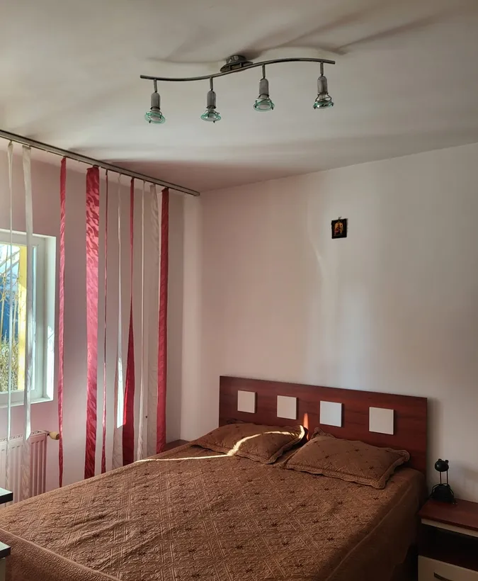 Militari Uverturii / Teatrul Masca