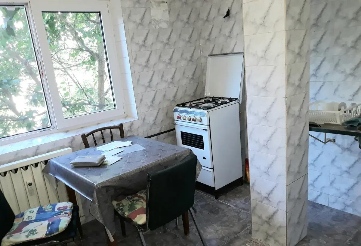 Tei Maica Domnului omv semistradal bloc mixt 1988 3/8 dec 41mp libera