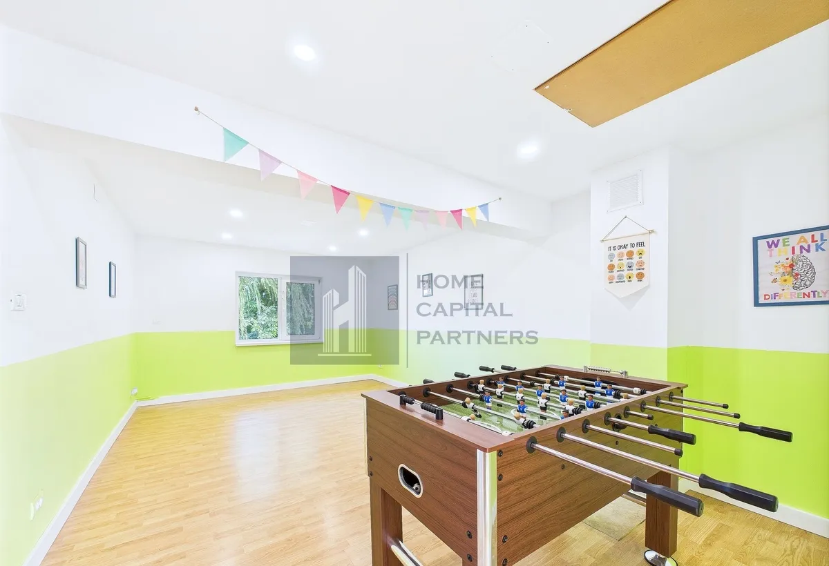 Domnesti Vanzare casa P M 7 camere 4 dormitoare 4 bai garaj 3 autoturisme