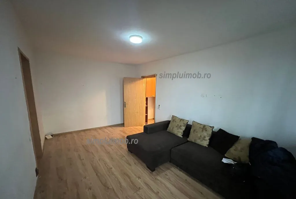 Metrou dristor 2 camere 60mp etajul 4