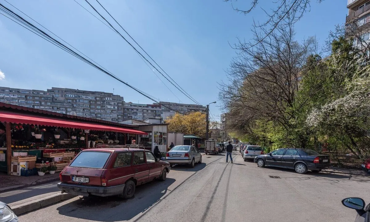 Piata Gorjului Garsoniera mobilata utilata gata de mutat