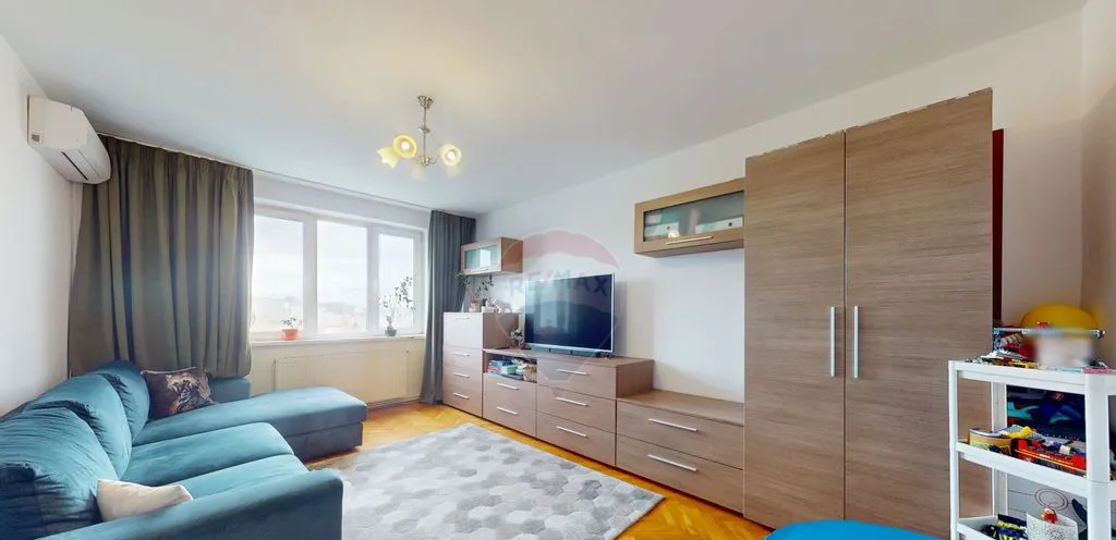 3 camere Vedere superba Tampa Vlahuta