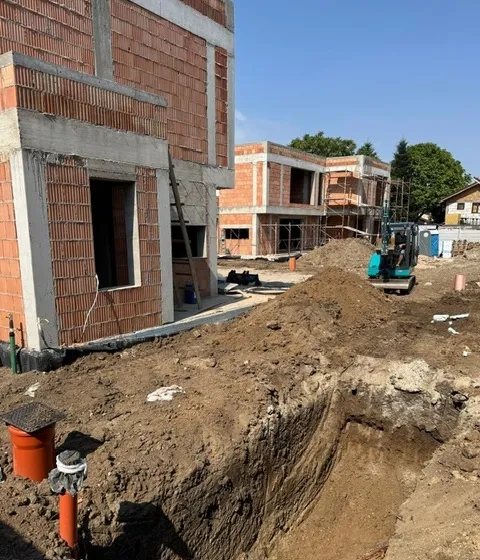 Tunari vila zona rezidentiala langa padure