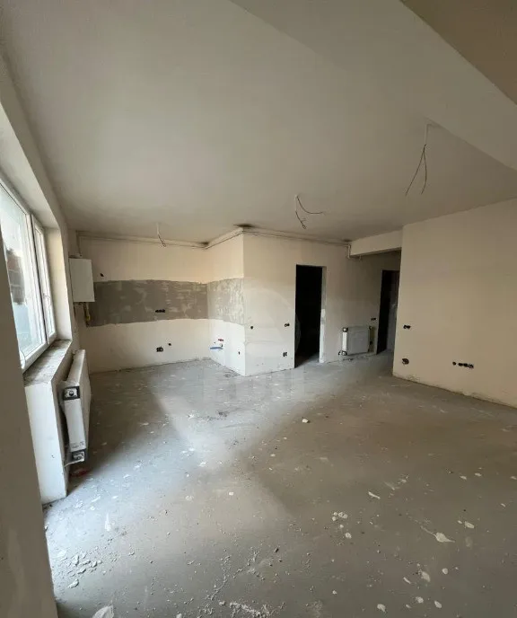 Apartament 3 camere Zona Urusagului