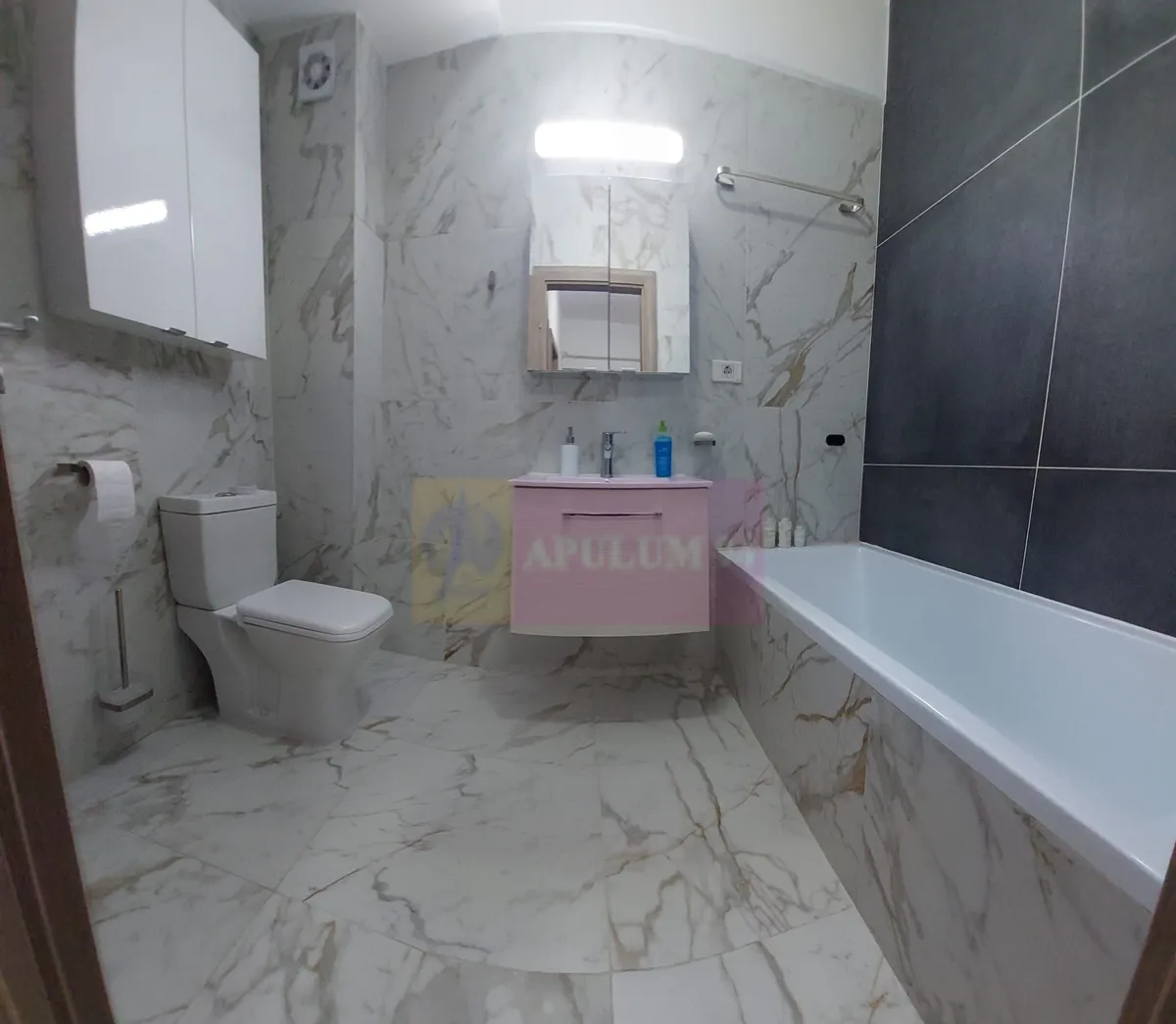 Apartament 2 cam 58mp Metrou Aparatorii Patriei loc parcare inclus