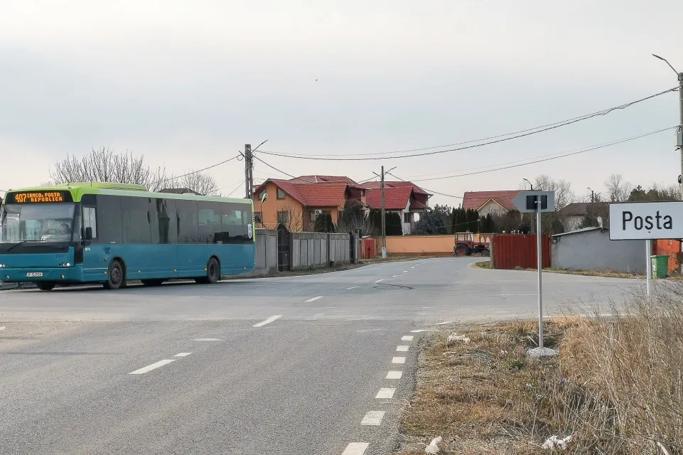 Ilfov Teren intravilan la asfalt si statie autobuz Cernica Posta