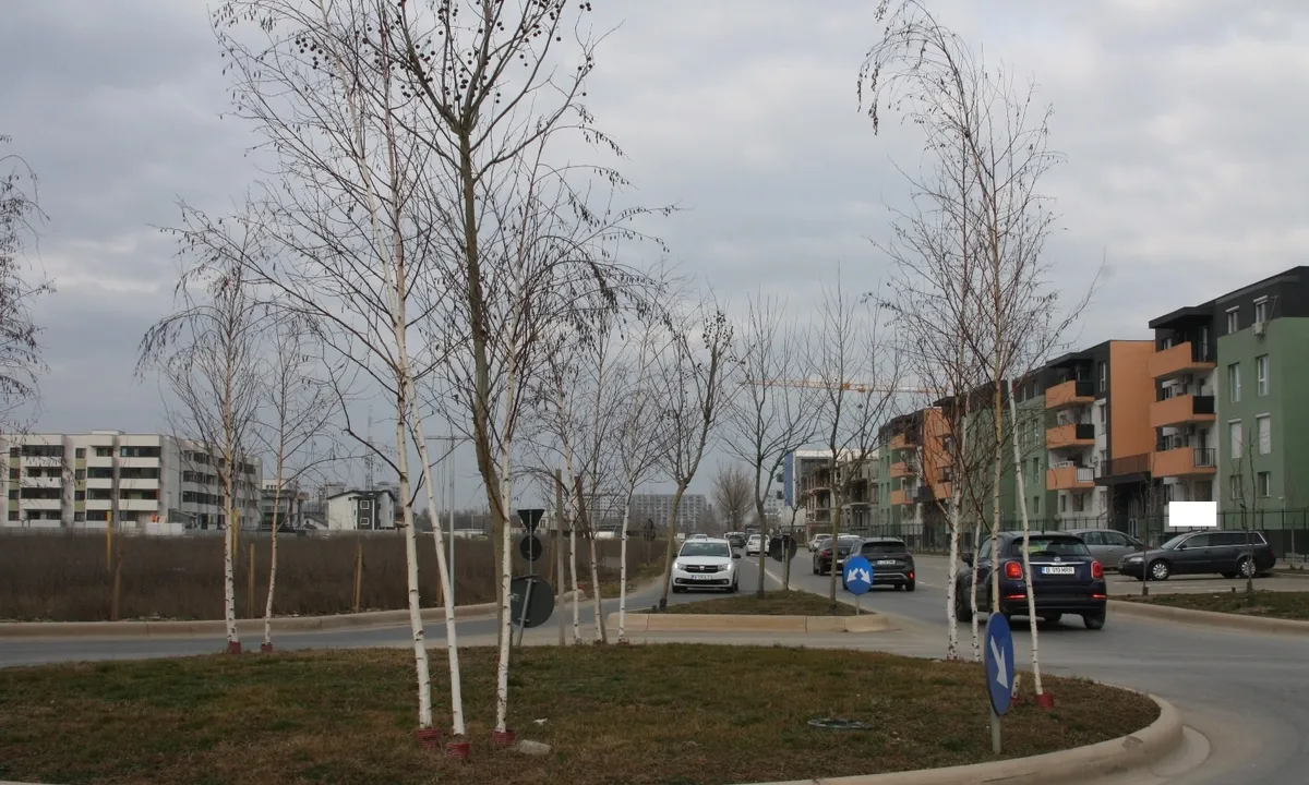 Titan Parcul Teilor teren 720 mp