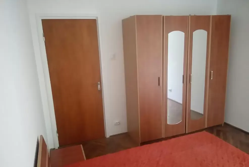 De inchiriat apartament 2 cam cf 1 Bucuresti sect 4 - Berceni /Obregia