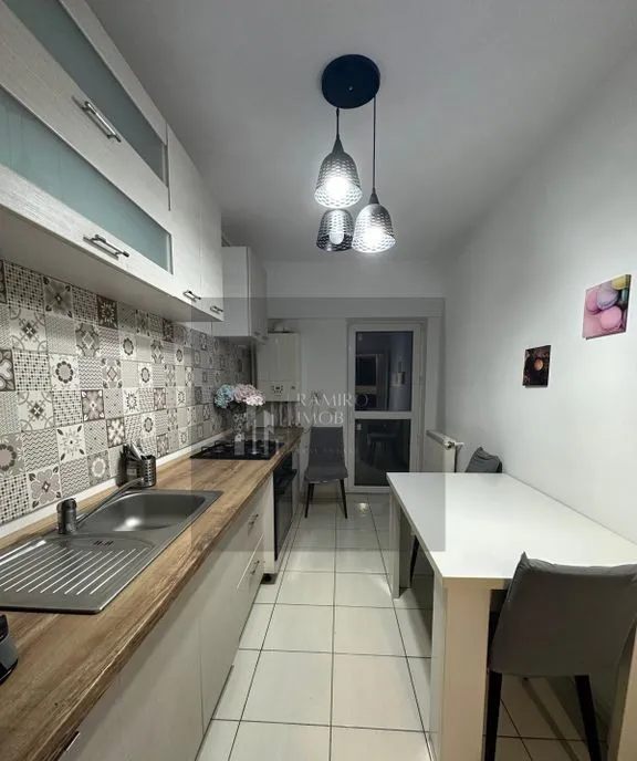 Garsoniera Spatioasa Sector 4 Postalionului