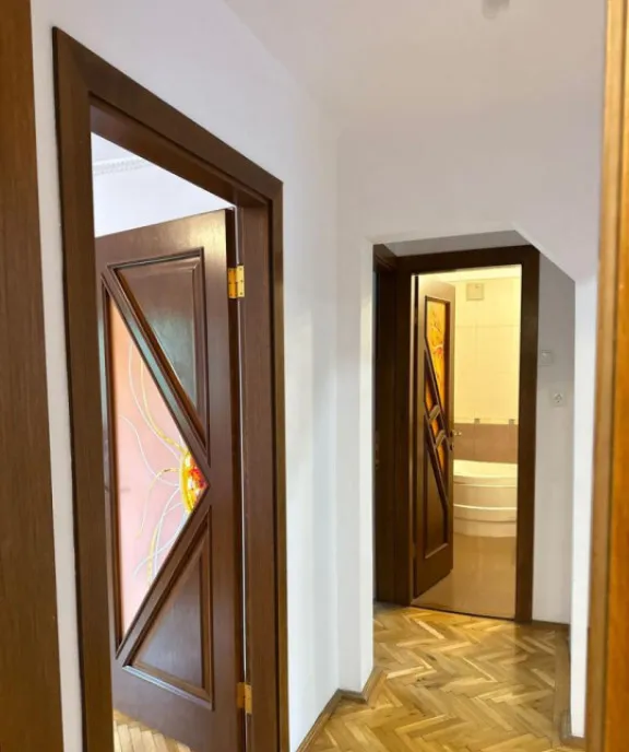 Apartament 3 camere 73 mp zona 1 Mai