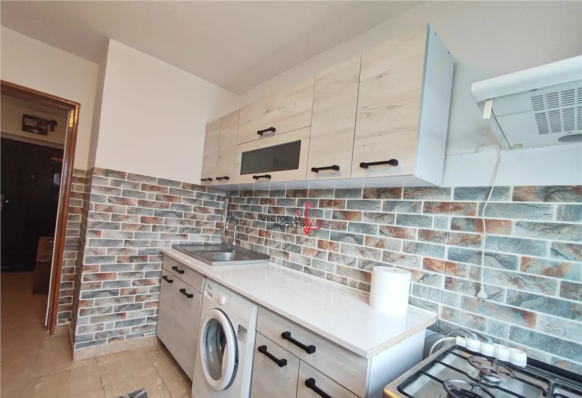 Obor apartament decomandat in bloc reabilitat 15 min metrou obor primul chirias